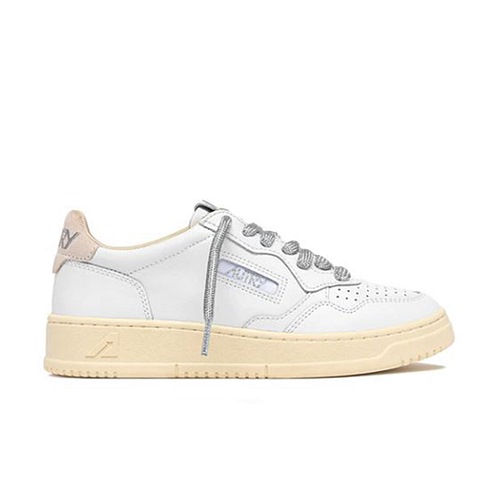 Autryスニーカー